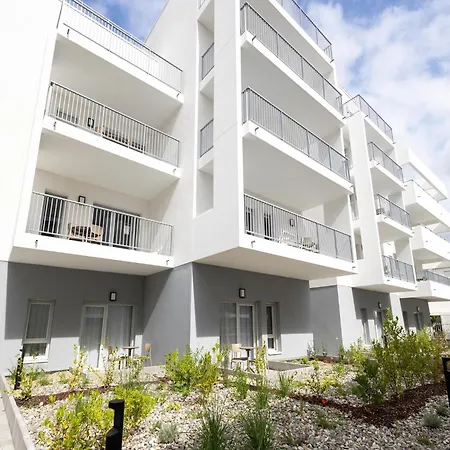 شقة Newly Built Holiday Near The Beach رويا