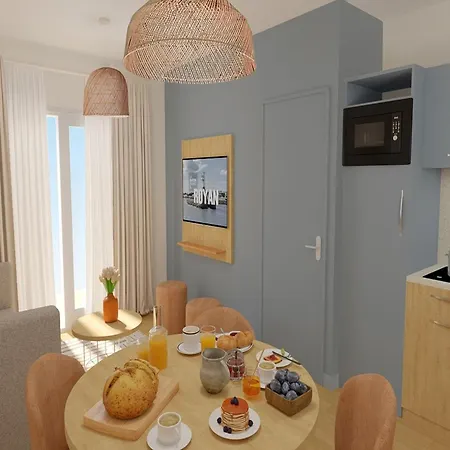 Newly Built Holiday Near The Beach شقة رويا